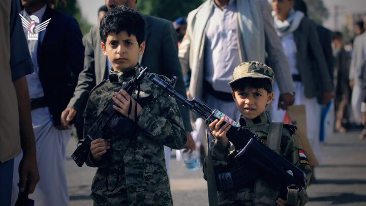 تقرير مصور| جماهير غفيرة تحتشد في مسيرة واسعة بالعاصمة اليمنية دعما واسنادا لغزة ضد المحتلين الصهاينة