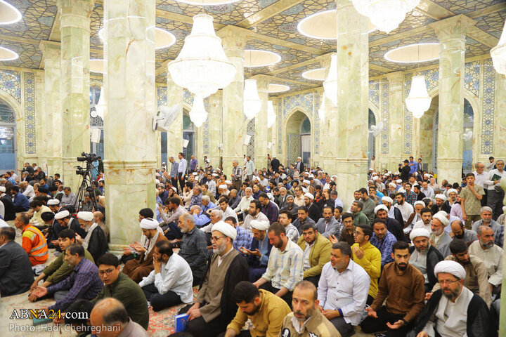 Informe fotográfico | Ceremonia del 16.º aniversario del fallecimiento del Ayatolá Bahjat en la Mezquita Adham de Qom