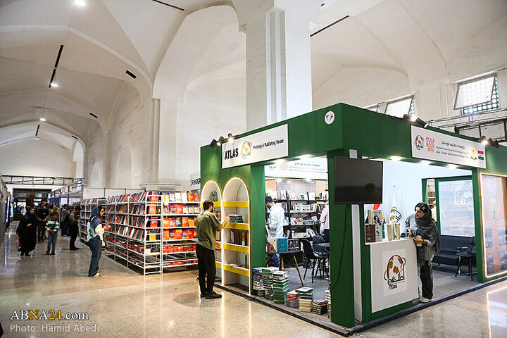Informe fotográfico | Presencia de editoriales extranjeras en la 36.ª Feria Internacional del Libro de Teherán