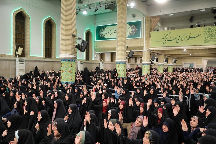 دیدار معلمان با رهبر انقلاب