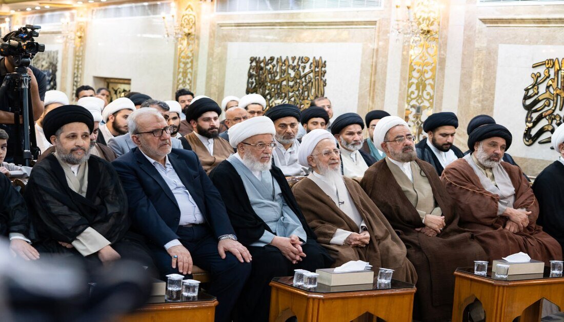 آیت الله جوادي الآملي يحل ضيفا على العتبة الحسينية ويبحث سبل تعميق الارتباط الروحي بالامام الحسين (ع)+ صور
