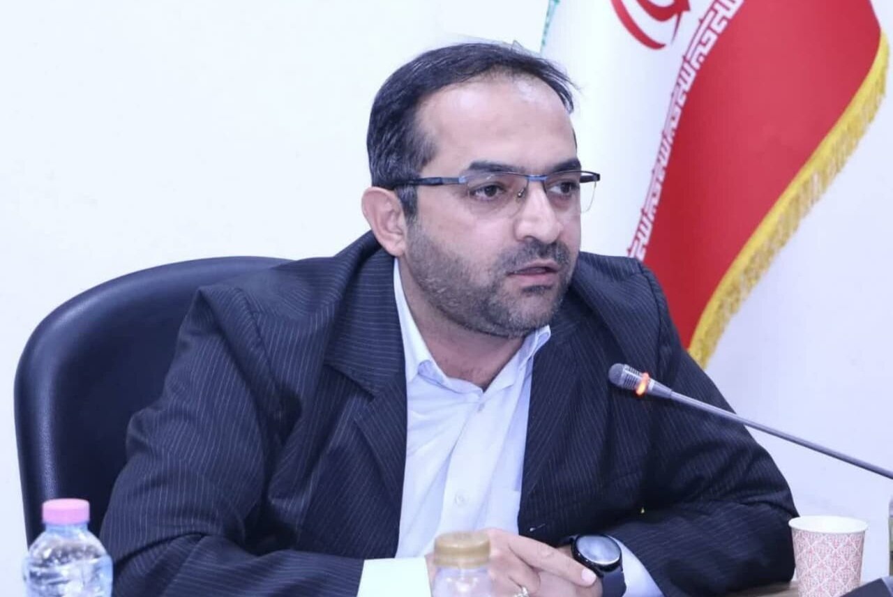 احمد بن حنبل معتقد بود خلافت، علی(ع) را زینت نداده، بلکه او زینت‌بخش خلافت شد