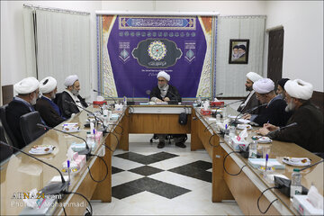 گزارش تصویری | دیدار جمعی از نمایندگان طلاب استان گیلان با آیت‌الله رمضانی