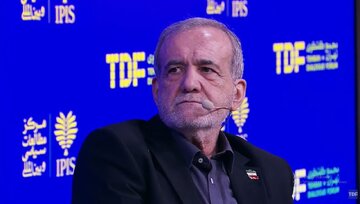 مجمع گفتگوی تهران | پزشکیان: برادری و صلح، کلید حل بحران‌های جهانی است/ ما آماده همکاری با همسایگان برای ایجاد صلح هستیم
