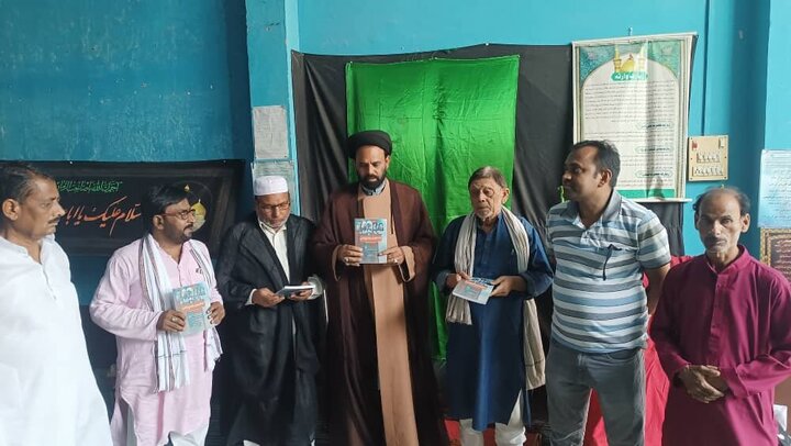 تقرير مصور| المسلمون الشيعة يحتفلون بولادة الإمام الرضا(ع) في "بيهار" الهندية