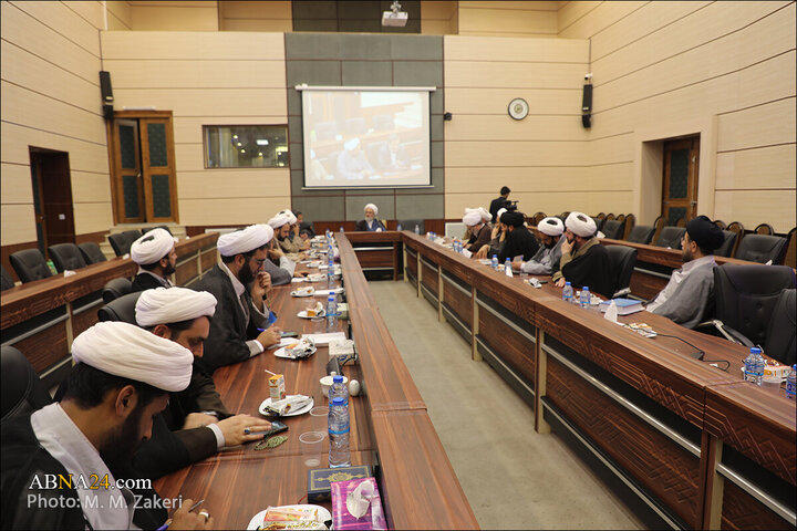 Photos: Session of ABWA's clerics on Charter of "Leading and Outstanding Field"