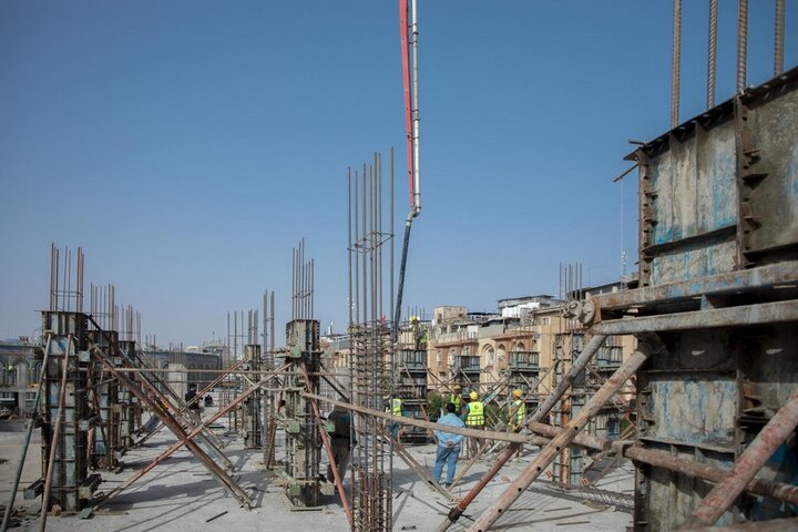 إنهاء أعمال صب الأعمدة الخرسانية لمشروع صحن أم البنين (عليها السلام)
