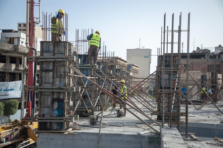 إنهاء أعمال صب الأعمدة الخرسانية لمشروع صحن أم البنين (عليها السلام)