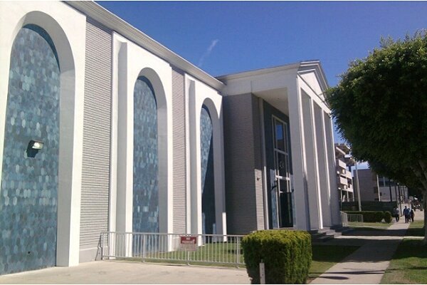 Islamic center in Los Angeles vandalized, Cair condemns attack as hate crime