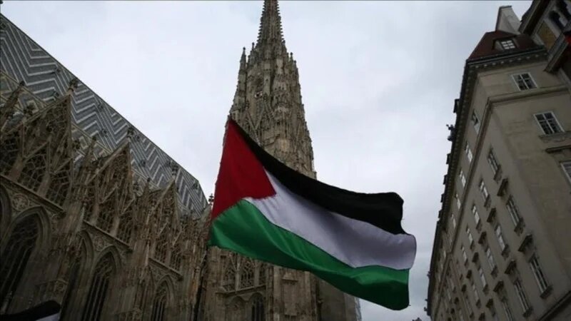 Gazze'ye destek amacıyla Avrupa ülkelerinde yaygın gösteriler; Slovakya Başbakanı Putin'i Destekliyor