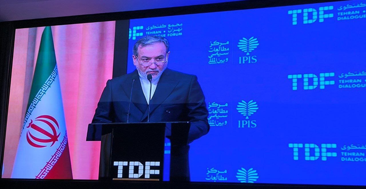 مجمع گفتگوی تهران | عراقچی: ایران شریکی مطمئن برای منطقه است/ خواهان توافقی عادلانه و متوازن هستیم