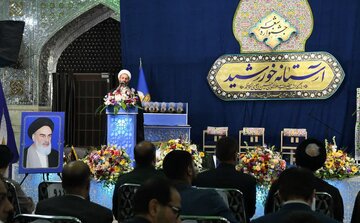 ایران، منور به نور امامزادگان جلیل‌القدر است