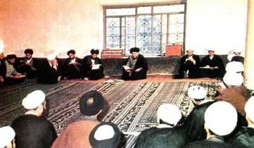 عکس | تصویری نادر از جلسه درس شهید صدر با حضور حجت‌الاسلام سید علی خراسانی