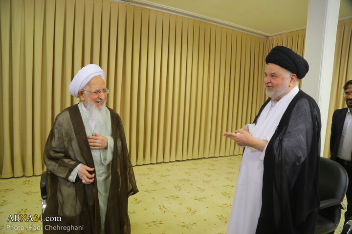 دیدار نماینده آیت‌الله سیستانی در ایران با آیت‌الله جوادی آملی