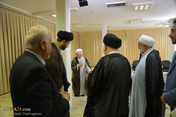 دیدار نماینده آیت‌الله سیستانی در ایران با آیت‌الله جوادی آملی