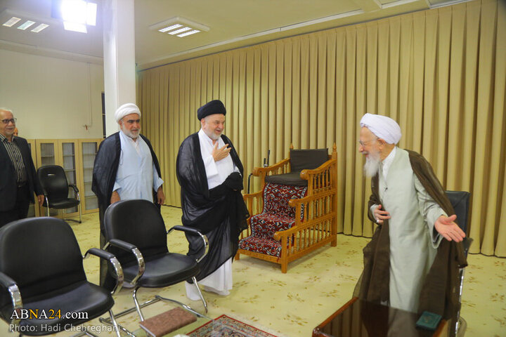 Photos: Ayatollah Sistani's representative in Iran meets with Ayatollah Javadi Amoli