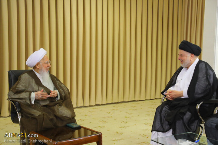 Photos: Ayatollah Sistani's representative in Iran meets with Ayatollah Javadi Amoli