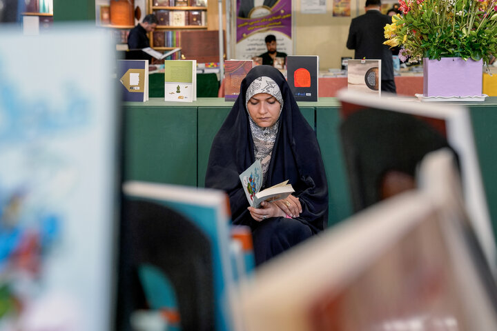 حضور آستان قدس رضوی در سی و ششمین نمایشگاه بین المللی کتاب تهران