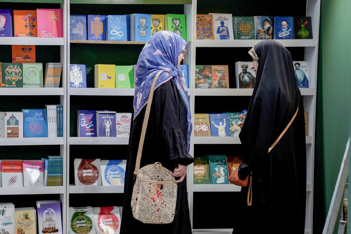 حضور آستان قدس رضوی در سی و ششمین نمایشگاه بین المللی کتاب تهران