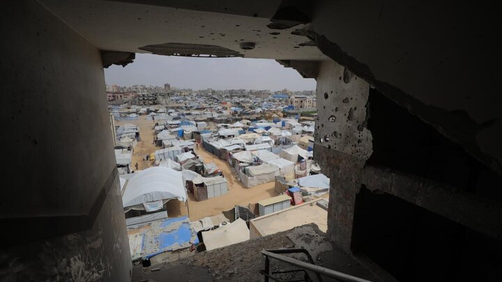 Photos: Forced displacement of Palestinians in Gaza