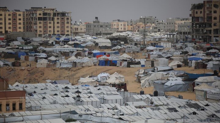 Photos: Forced displacement of Palestinians in Gaza