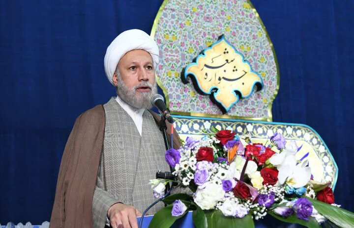 رویکرد گردشگری به سمت گردشگری حلال، دینی و اسلامی تقویت شود