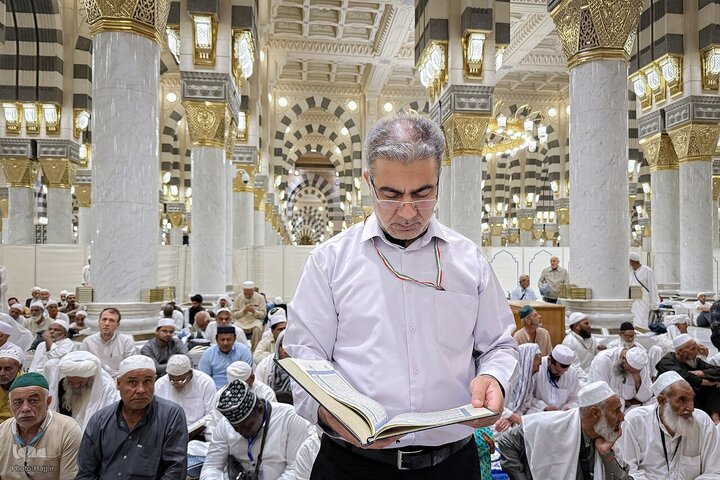 Informe fotográfico | Peregrinos visitan la Mezquita del Profeta Muhammad (la paz sea con él) antes del Hayy 2025