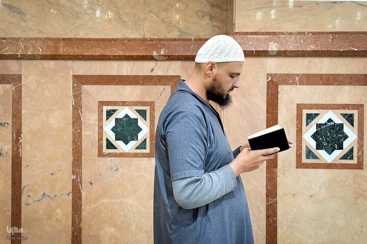 Informe fotográfico | Peregrinos visitan la Mezquita del Profeta Muhammad (la paz sea con él) antes del Hayy 2025