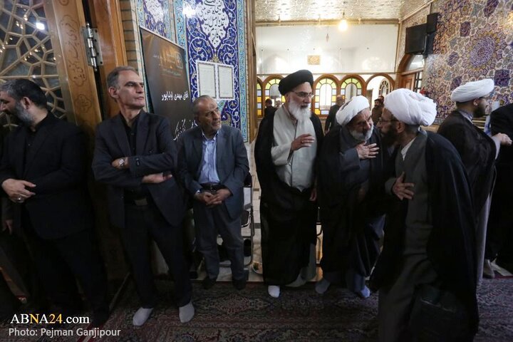 مراسم بزرگداشت حجت الاسلام نقده دوزان در حسینیه بنی فاطمه اصفهان