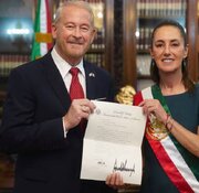 Reunión con Sheinbaum, cena con la ultraderecha y visita a la Virgen: el nuevo embajador de EE UU inicia su misión en México