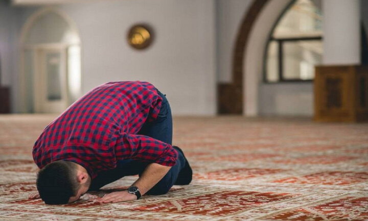 حکایاتی آموزنده پیرامون آثار فردی نماز