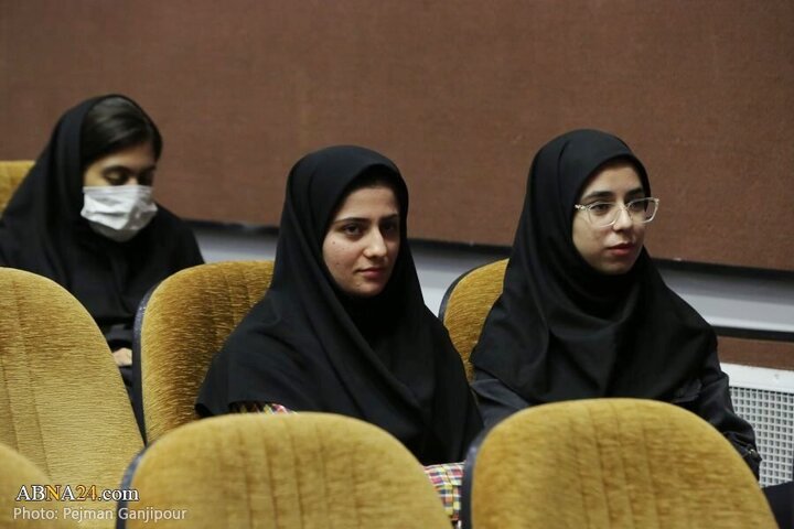 Photos: First anniversary of Martyrs of Service marked at Isfahan University