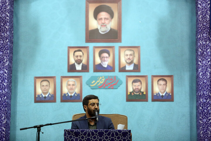 مراسم سالگرد شهادت آیت الله رئیسی در حرم حضرت فاطمه معصومه (س)