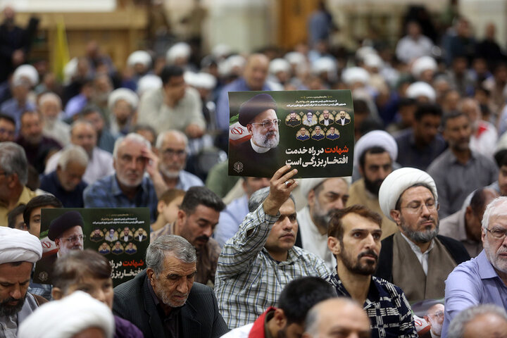 مراسم سالگرد شهادت آیت الله رئیسی در حرم حضرت فاطمه معصومه (س)