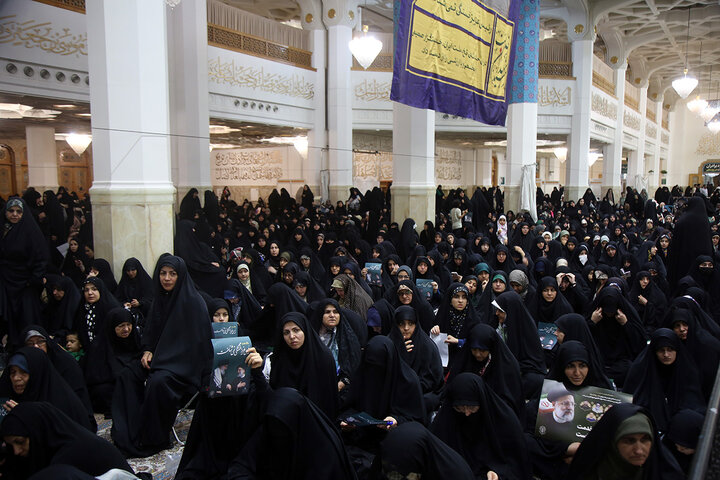 مراسم سالگرد شهادت آیت الله رئیسی در حرم حضرت فاطمه معصومه (س)