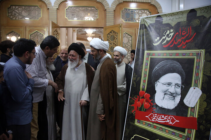 مراسم سالگرد شهادت آیت الله رئیسی در حرم حضرت فاطمه معصومه (س)