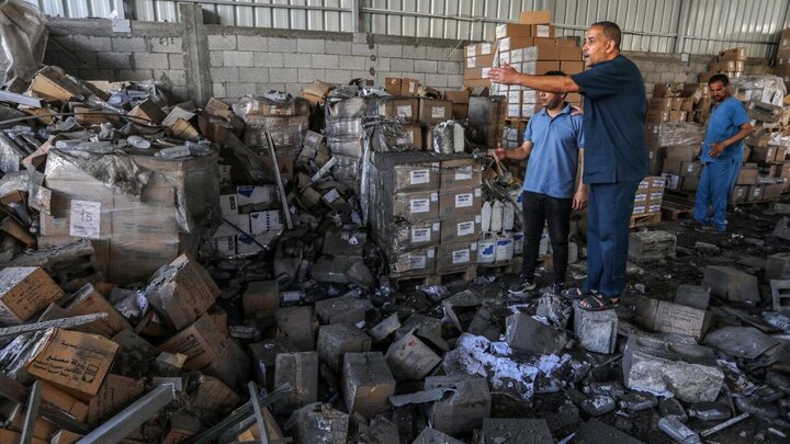 Photos: Zionist military attack on Nasser Hospital in Khan Yunis