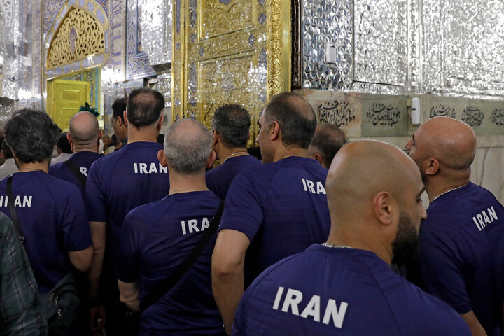 Photos: Iranian volleyball players visit Imam Reza holy shrine