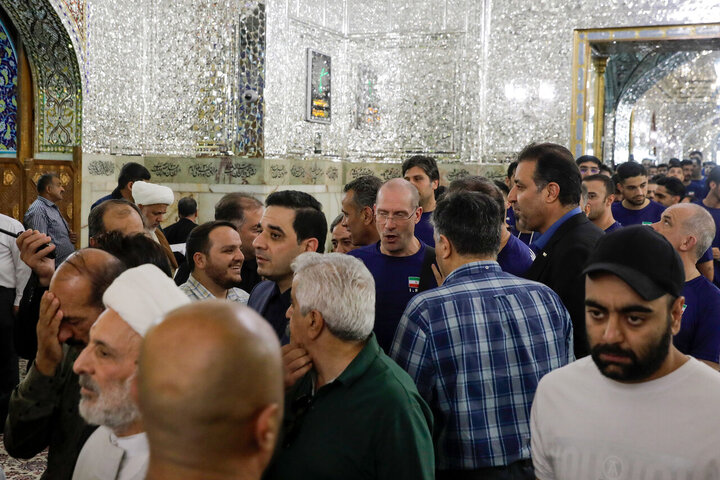 Photos: Iranian volleyball players visit Imam Reza holy shrine