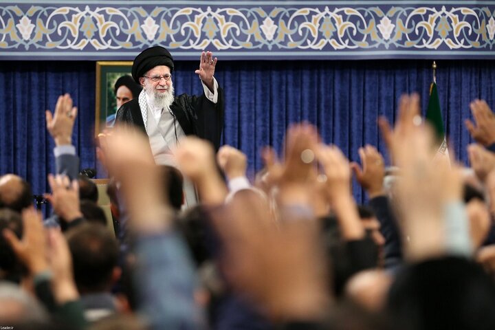 آمریکایی‌ها یاوه‌گویی نکنند؛ ایران برای غنی‌سازی منتظر اجازه کسی نخواهد بود/ خدمات شهید رئیسی، خدمت به آبرو و عزّت ملّی بود