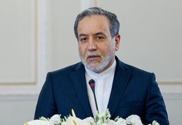 عراقچی: شهید امیرعبداللهیان، امیر ادب و اخلاق بود