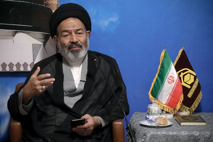 دیدار اعضای کاروان قرآنی نور با نماینده ولی‌‎فقیه در امور حج و زیارت