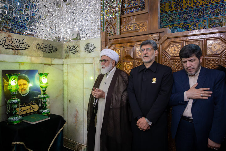 گزارش تصویری | گرامیداشت اولین سالگرد شهادت آیت الله رئیسی در حرم مطهر رضوی