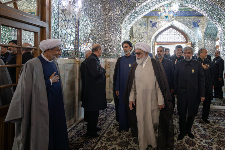 گزارش تصویری | گرامیداشت اولین سالگرد شهادت آیت الله رئیسی در حرم مطهر رضوی