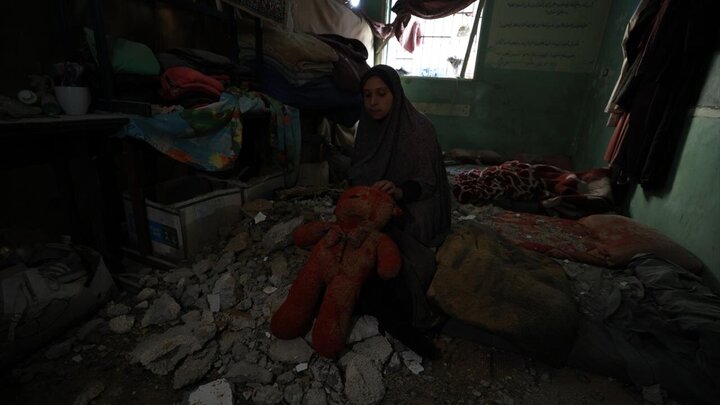 Photos: Zionist forces attack Musa bin Nasir school in Gaza