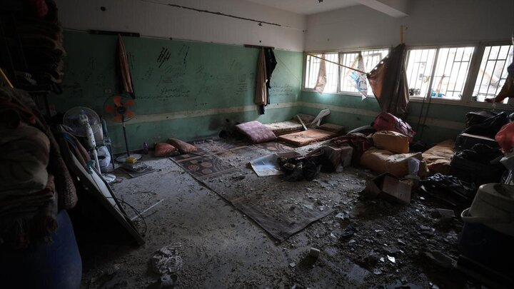 Photos: Zionist forces attack Musa bin Nasir school in Gaza