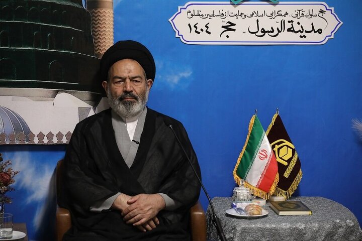 Photos: Members of Nour Quranic convoy meet with Supreme Leader's representative for Hajj and Pilgrimage Affairs