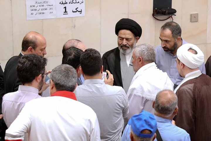 Photos: Representative of Supreme Leader for Hajj and Pilgrimage Affairs visits Iranian pilgrims' hotel