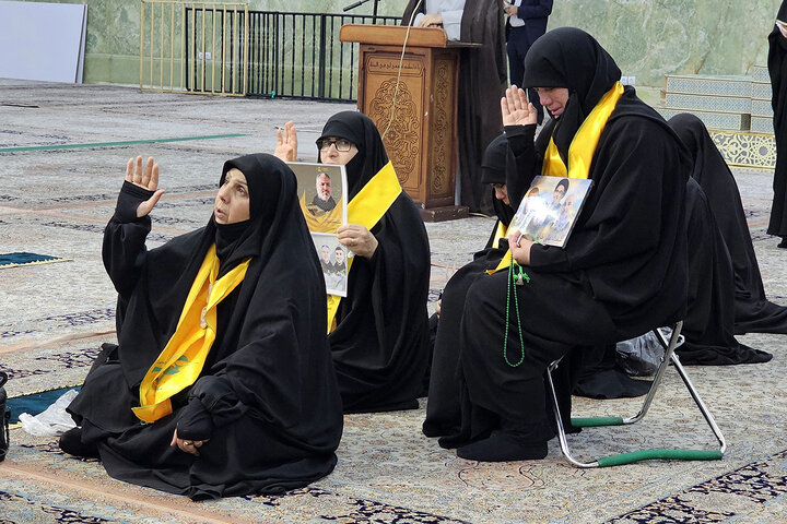 Photos: Daughter of martyr Sayyed Hasan Nasrallah meets with Ayatollah Saeedi