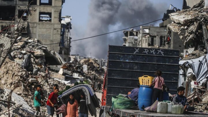 Photos: Palestinians exodus from Jabalia refugee camp
